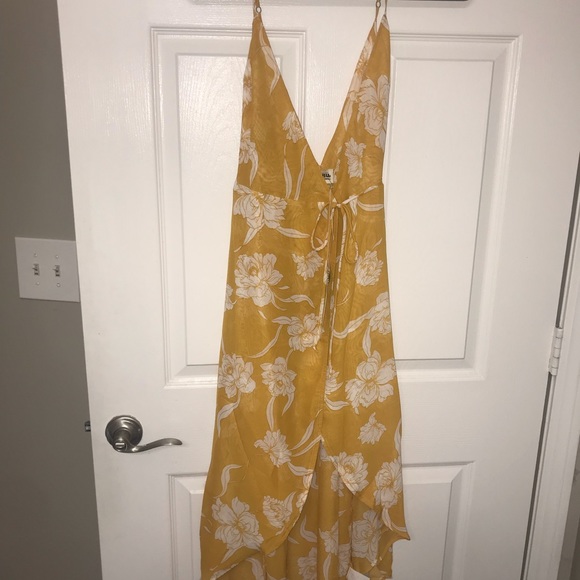 ShowMeYourMumu MEGHAN WRAP DRESS ~ BLOOM GOLD - Picture 3 of 8